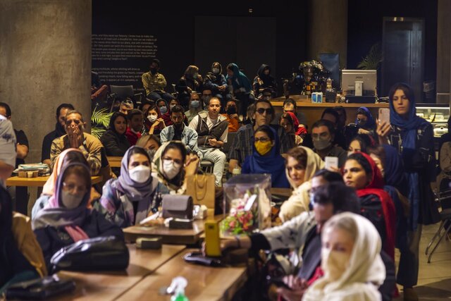 فاجعه است که هنرمند به بلاگر نیاز دارد! 5