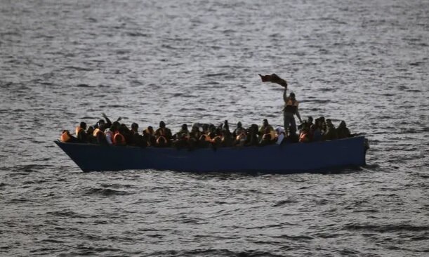 واژگونی مرگبار قایق مهاجران در آب‌های لیبی