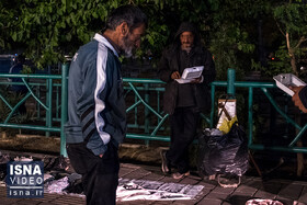 ویدئو / توزیع غذای گرم بین کارتن‌خواب‌های جنوب تهران