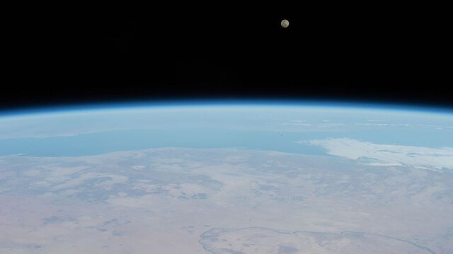 شکوه ماه از منظر ایستگاه فضایی بینالمللی