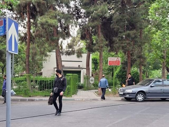 زنان آنسوی نرده پارکها؛ آقایان وارد نشوند!