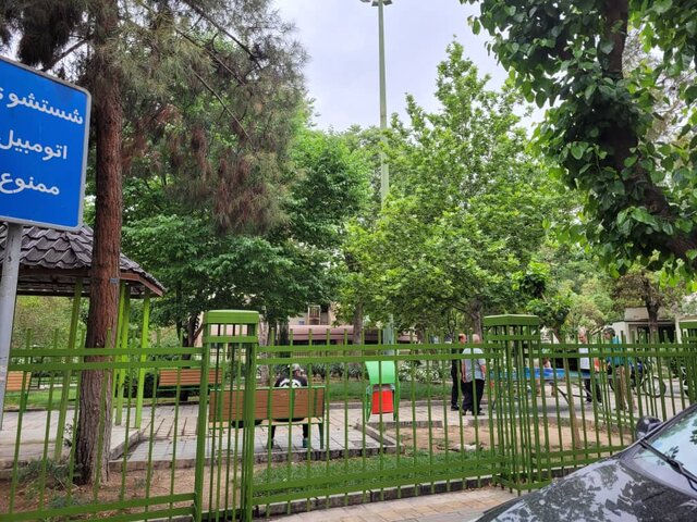 بوستان مادر و کودک رضوان زنان آنسوی نرده پارکها؛ آقایان وارد نشوند!