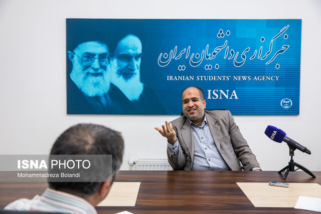 ممنوعیت ورود گوشیهای لوکس مختص یک نشان نیست/کسی قصد از دور خارج کردن شبکه های اجتماعی را ندارد