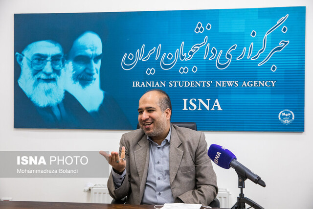 ممنوعیت ورود گوشیهای لوکس مختص یک نشان نیست/کسی قصد از دور خارج کردن شبکه های اجتماعی را ندارد