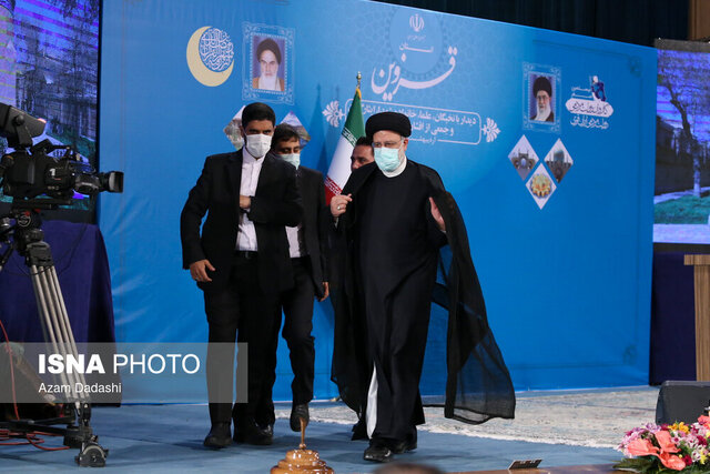 از افطار با کارگران تا تاکید بر ساخت ۴ میلیون مسکن از افطار با کارگران تا تاکید بر ساخت ۴ میلیون مسکن