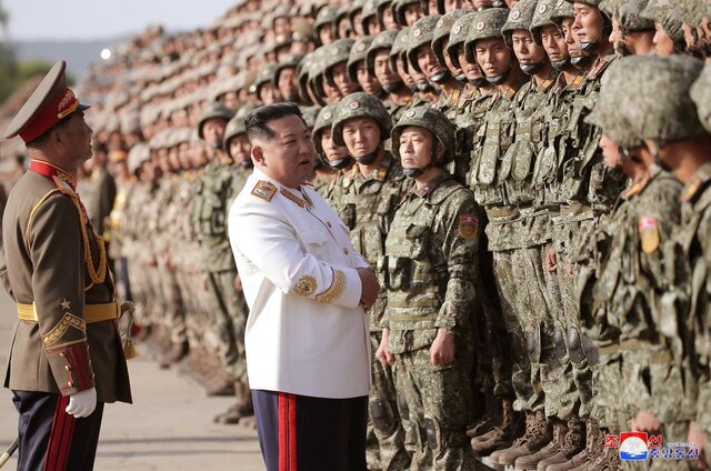 کره شمالی خواستار “تقویت ارتش” شد
