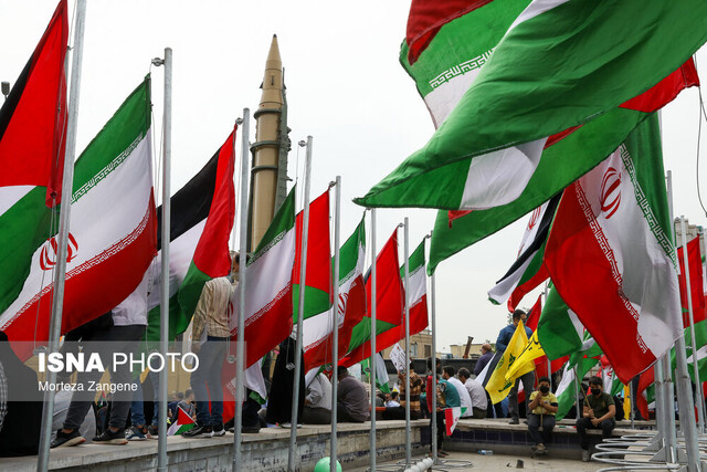 مسئله فلسطین و حمایت از مظلوم در هویت مردم ایران اسلامی ریشه دوانده است 