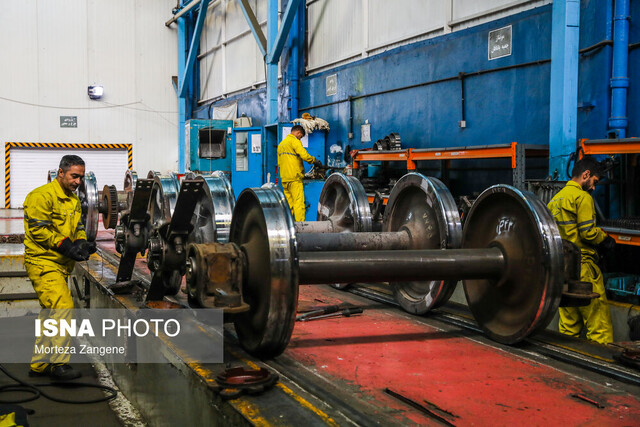 کارگران در کرونا، جبهه تولید را بیش از همیشه مورد حمایت قرار دادند