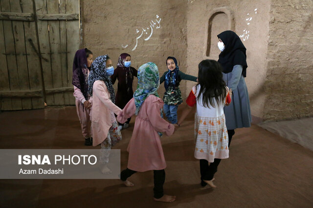 مدرسهای که امید کودکان افغان است