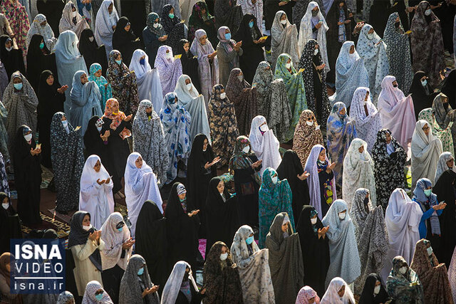 ویدئو / نماز عید فطر در مسجدالرسول(ص) و باب‌الحوائج تهران