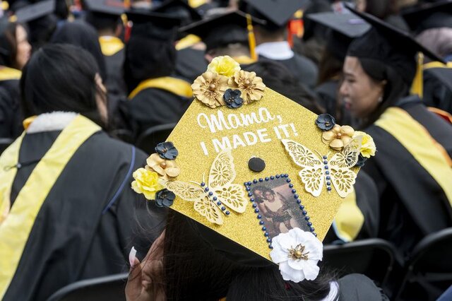 جشن فارغالتحصیلی دانشگاه معروف آمریکایی به روایت تصویر