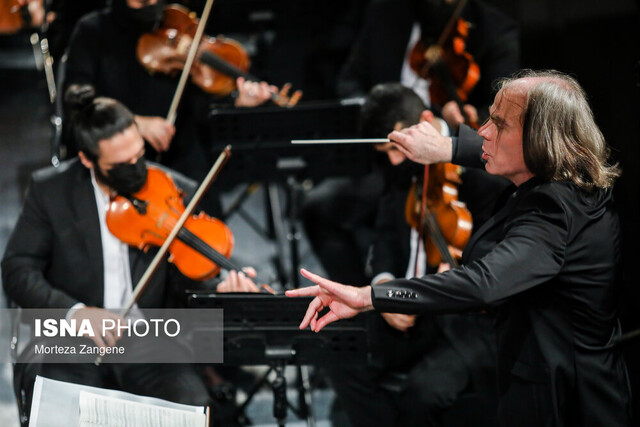 وقتی حقوق یک نوازنده با آنگلا مرکل برابر است!