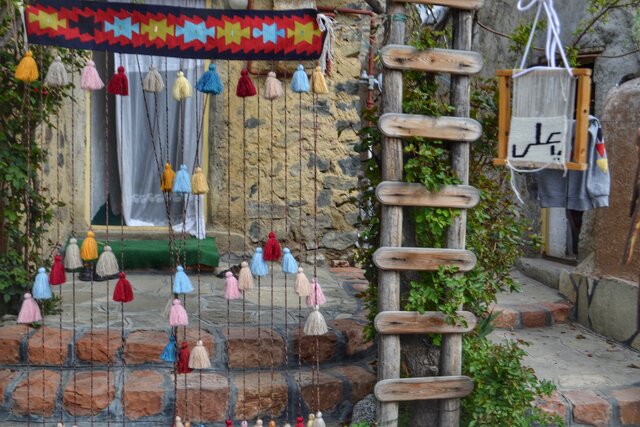 روستای تاریخی عنبران