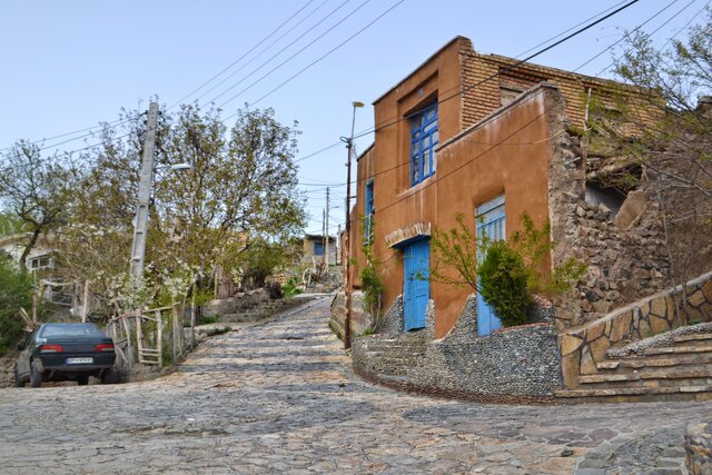 روستای تاریخی عنبران