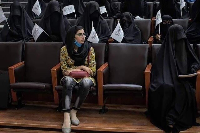 "نگرانی" از تصمیم جدید طالبان درباره زنان افغان  "نگرانی" از تصمیم جدید طالبان درباره زنان افغان