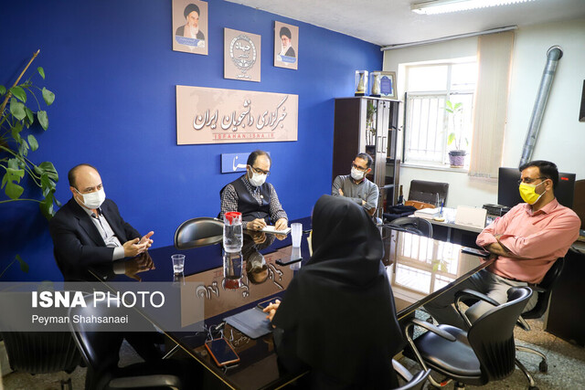 شکاف نسلی؛ از روایت نسل گذشته تا گفتمان نسل جدید