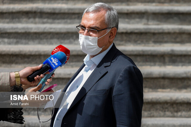 الزام استفاده از ماسک در مکانهای باز برداشته شد الزام استفاده از ماسک در مکانهای باز برداشته شد