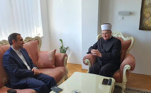 بررسی آخرین تحولات بین المللی و جهان اسلام در دیدار سفیر ایران با مفتی اعظم کرواسی