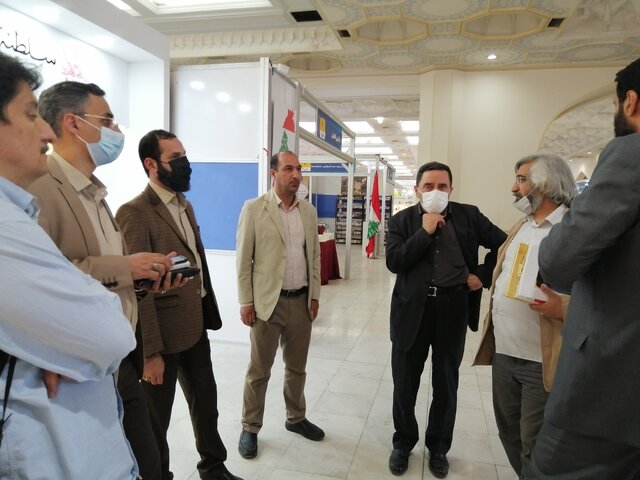 معاون جدید سیما به نمایشگاه کتاب رفت