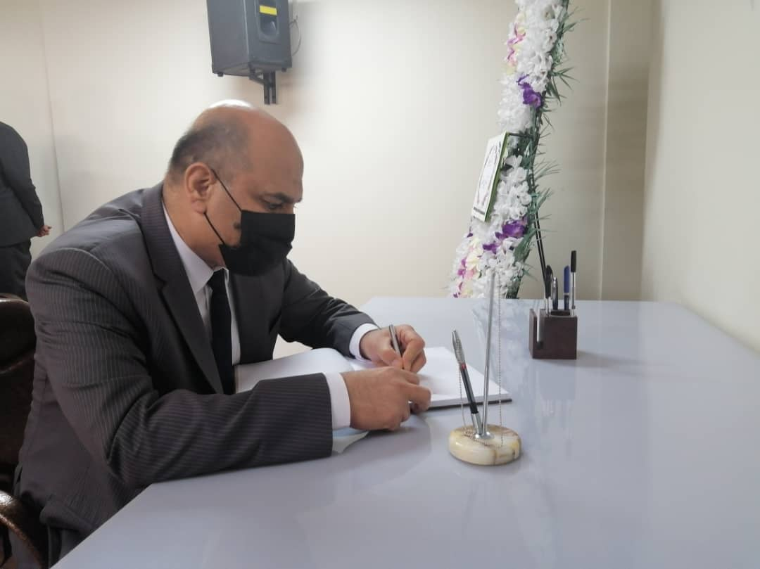 دفتر یادبود شهیده " شیرین ابوعاقله" در سفارت فلسطین گشایش یافت