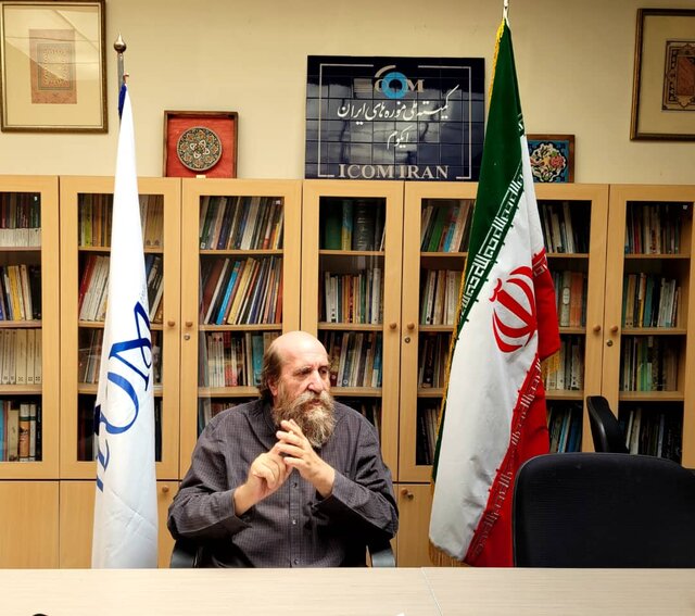 سیداحمد محیط طباطبایی، رییس ایکوم ایران اهدای «خورشید» یونسکو به عبدالمجید ارفعی