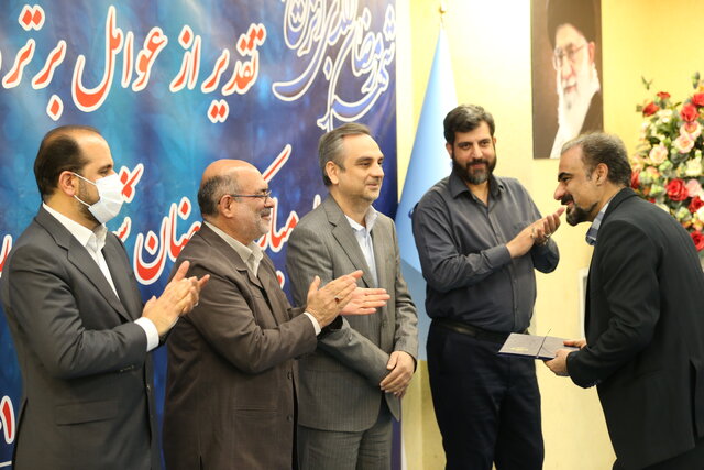 شاهنامه خوانی شمسی فضلاللهی در روز بزرگداشت فردوسی