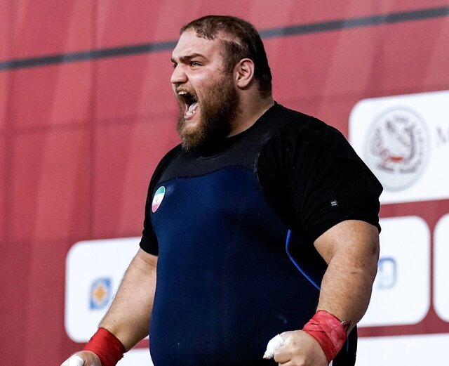 وزنهبردار فوقسنگین ایران: کارمند فدراسیون تصمیم میگرفت چه چیزی نخوریم