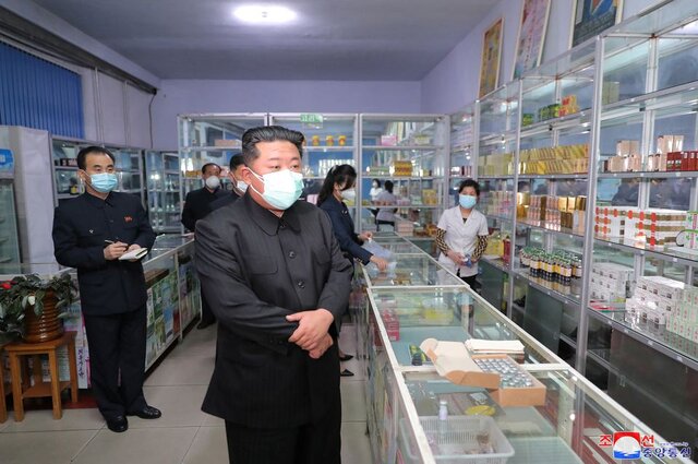 دستور رهبر کره شمالی به ارتش جهت توزیع داروهای کووید-۱۹
