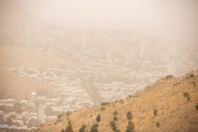 ورود گرد و غبار به کرمانشاه/ "قصرشیرین" بحرانی شد