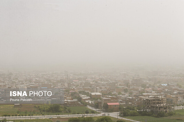 عکس تزیینی است. تعطیلی ادارات جیرفت دو ساعت دیگر تمدید شد