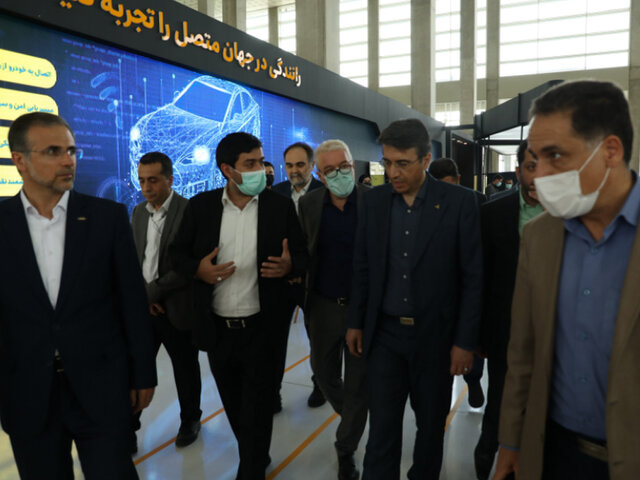 تفاهمنامۀ همکاری ایرانسل و مپنا در حوزۀ خودروی متصل