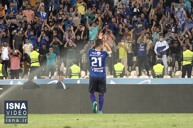 ویدئو / گوشههایی از دیدار فوتبال استقلال و آلومینیوم اراک ویدئو / گوشههایی از دیدار فوتبال استقلال و آلومینیوم اراک