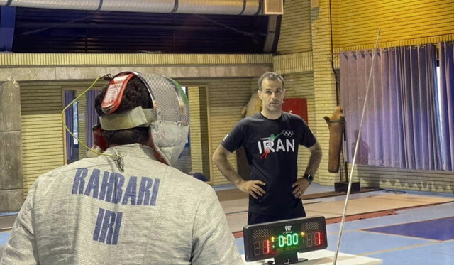 انتقادهای تند سرمربی سابق سابر از پورسلمان: در امور فنی دخالت میکرد/ در جام جهانی هتل هم رزرو نکرده بود!