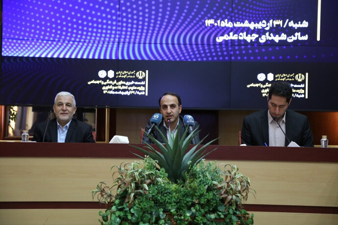 کامپیر24 | اشتغالزایی بدون ایجاد پیشنیازهای فرهنگی،اتلاف منابع است/انتقاد از نگاه صرفا فناورانه به توسعه
