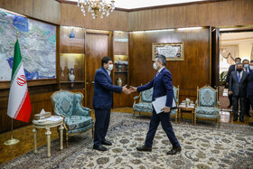 دیدار معاون نخست وزیر قزاقستان با معاون اول رئیس‌جمهور