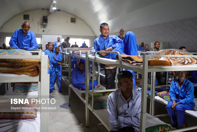 ۶۰ درصد معتادان "شاغل" هستند/ نگهداری "یک جای" معتادین متجاهر غلط است ۶۰ درصد معتادان "شاغل" هستند/ نگهداری "یک جای" معتادین متجاهر غلط است