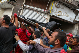 دومین روز آوار برداری <a href='https://sayeb.ir/tag/%d8%b3%d8%a7%d8%ae%d8%aa%d9%85%d8%a7%d9%86-%d9%85%d8%aa%d8%b1%d9%88%d9%be%d9%84'></div></div>ساختمان متروپل</a> - آبادان