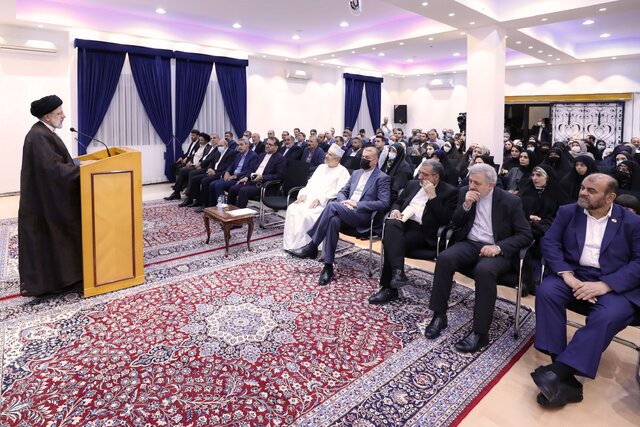 نسبت به همه ایرانیان خارج از کشور احساس مسئولیت میکنیم/ ایرانیان در همه جای دنیا سرمایه هستند نسبت به همه ایرانیان خارج از کشور احساس مسئولیت میکنیم/ ایرانیان در همه جای دنیا سرمایه هستند