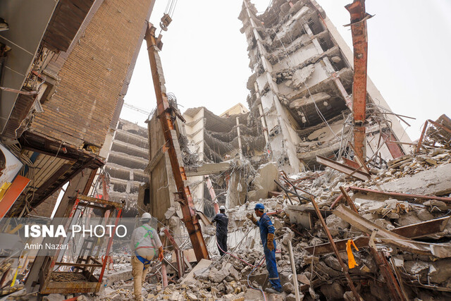 بازدید مجدد وزیر کشور از محل آواربرداری متروپل 