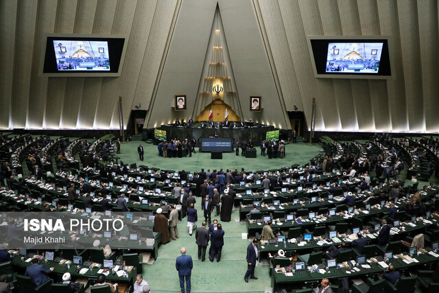 عکس: آرشیو بیانیه ۲۱۳ نماینده مجلس در حمایت و قدردانی از پیشرفت های صنعت دفاعی کشور