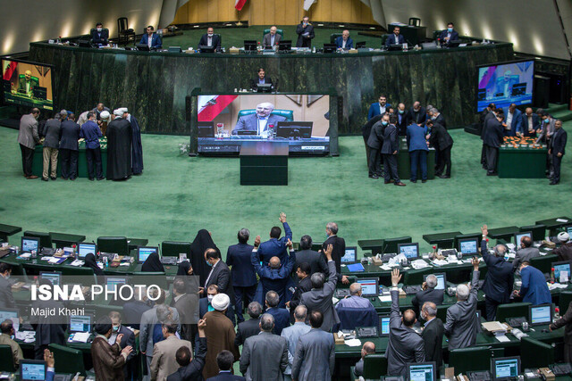 عکس: آرشیو آخرین وضعیت نامه نمایندگان به قالیباف درباره بررسی ادعای فشار به وزیر صمت