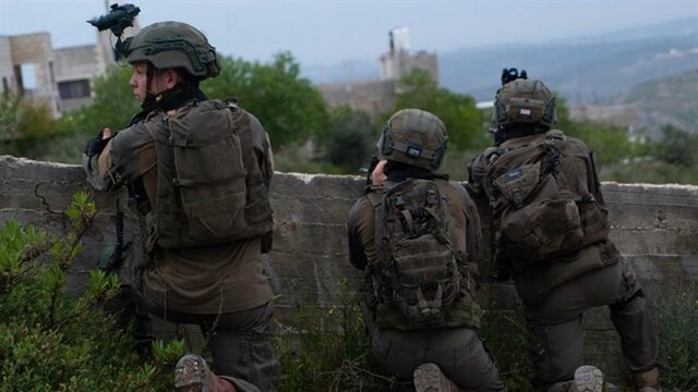 گشت و گذار ۳ فلسطینی در یک پایگاه اسرائیلی وقتی نظامیان خواب بودند گشت و گذار ۳ فلسطینی در یک پایگاه اسرائیلی وقتی نظامیان خواب بودند