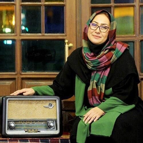 هنوز به سیب زمینی میگفت دیب دمینی که وارد رادیو شد! هنوز به سیب زمینی میگفت دیب دمینی که وارد رادیو شد!