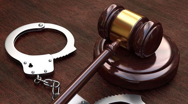 محکومیت یک سردفتر و تعدادی از کارکنان اداره ثبت اسناد طالقان محکومیت یک سردفتر و تعدادی از کارکنان اداره ثبت اسناد طالقان