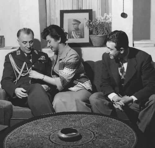 پشت پرده پیکر طناب پیچ رها شده در غار / «تیمسار» جانش را فدای زندگی نخستوزیر کرد 7