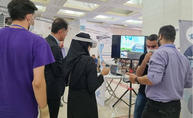 عرضه تجهیزات پیشرفته صنعتی و پزشکی و رباتهای همهکاره در نمایشگاه "عصر امید"
