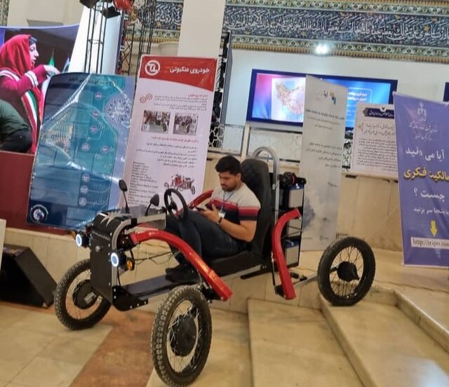 عرضه تجهیزات پیشرفته صنعتی و پزشکی و رباتهای همهکاره در نمایشگاه "عصر امید"