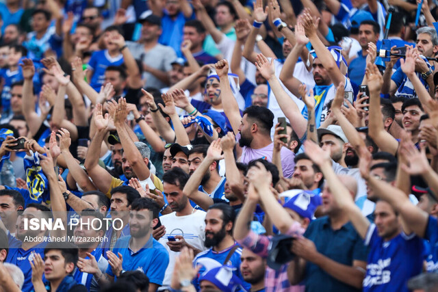 استقلالیها جام قهرمانی را بالای سر بردند + فیلم استقلالیها جام قهرمانی را بالای سر بردند + فیلم