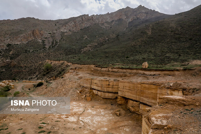 عکس تزئینی است طغیان رودخانه و انسداد جاده در سیستان و بلوچستان/ هراز همچنان بسته است