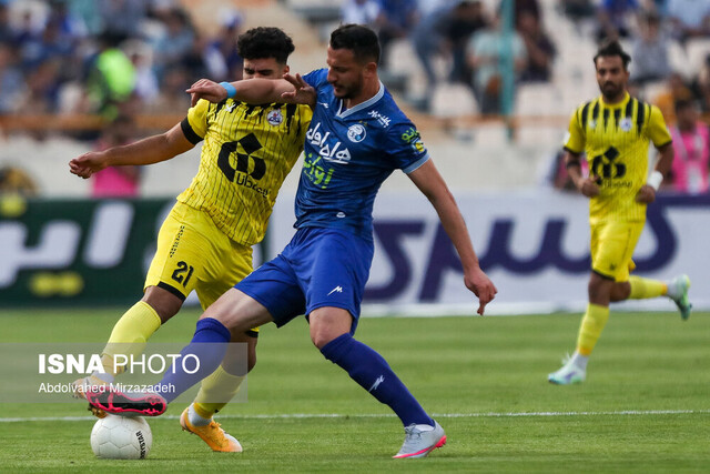 عکس تزیینی و آرشیوی است دلایل رفتارهای قلدرمآبانه برخی مربیان حرفهای فوتبال